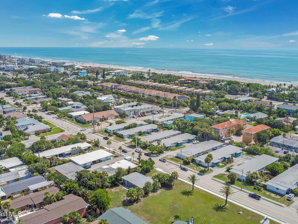 450 S Brevard Avenue, Cocoa Beach, FL 32931