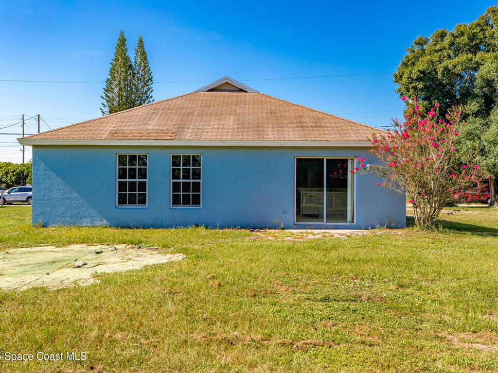706 Wisteria Avenue, Ft. Pierce, FL 34982