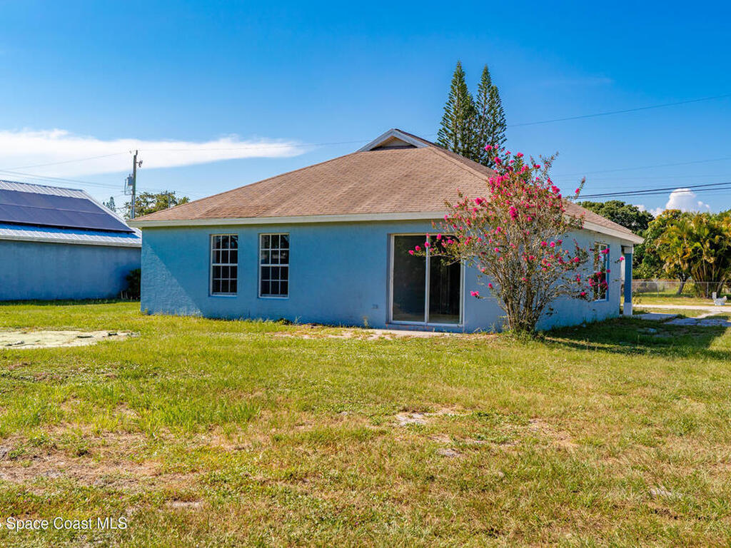 706 Wisteria Avenue, Ft. Pierce, FL 34982