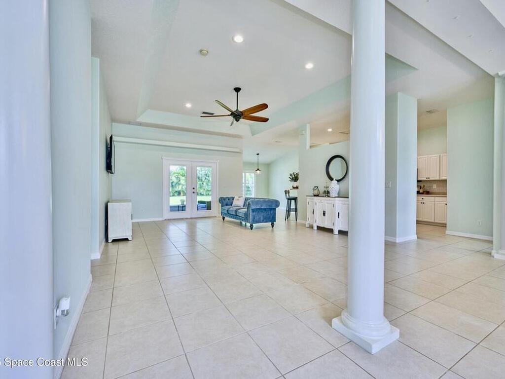 4705 Stephanie Lane, Vero Beach, FL 32968