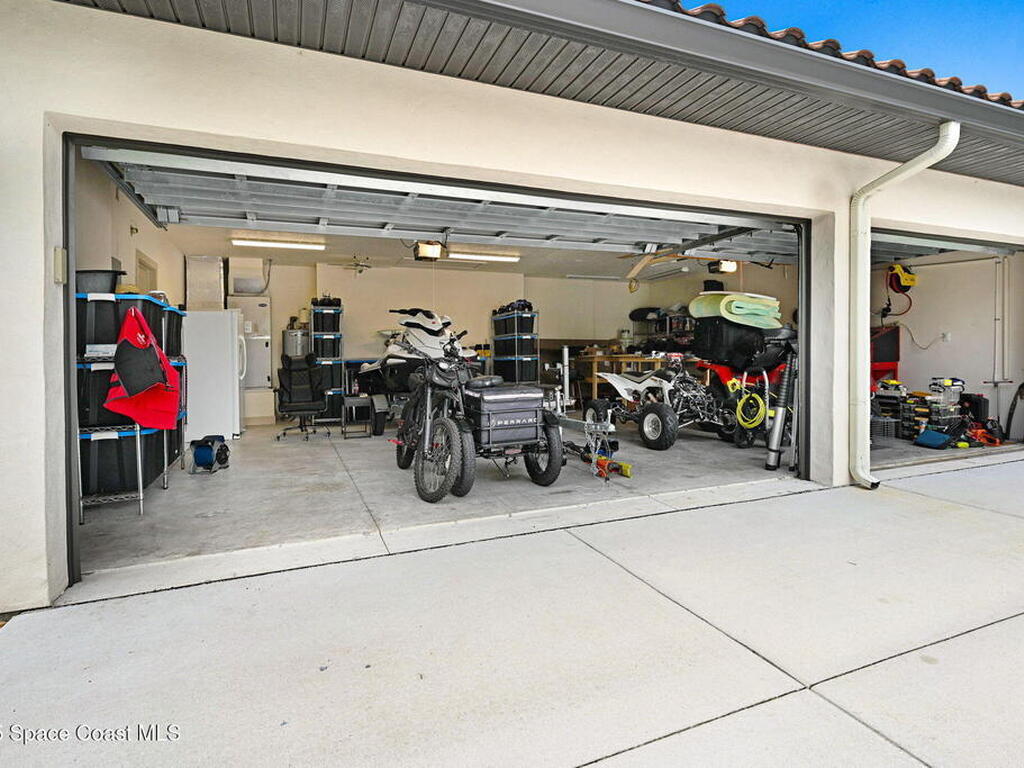 1825 S Banana River Drive, Merritt Island, FL 32952
