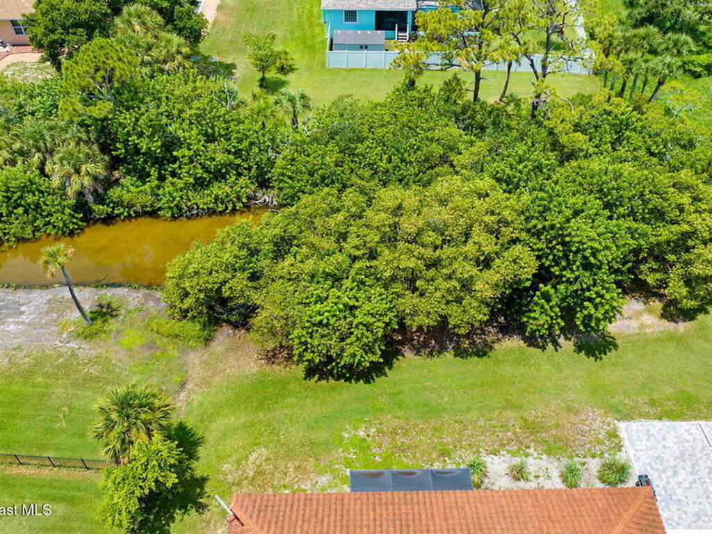 1825 S Banana River Drive, Merritt Island, FL 32952