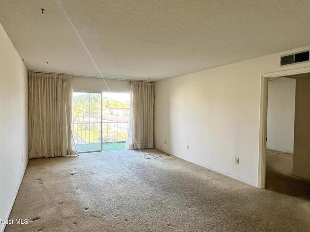 2135 N Courtenay Parkway, Merritt Island, FL 32953