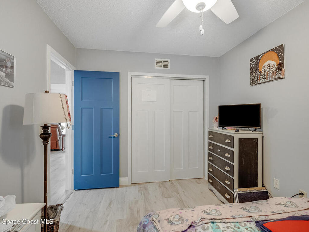 5055 Dixie Highway, Palm Bay, FL 32905