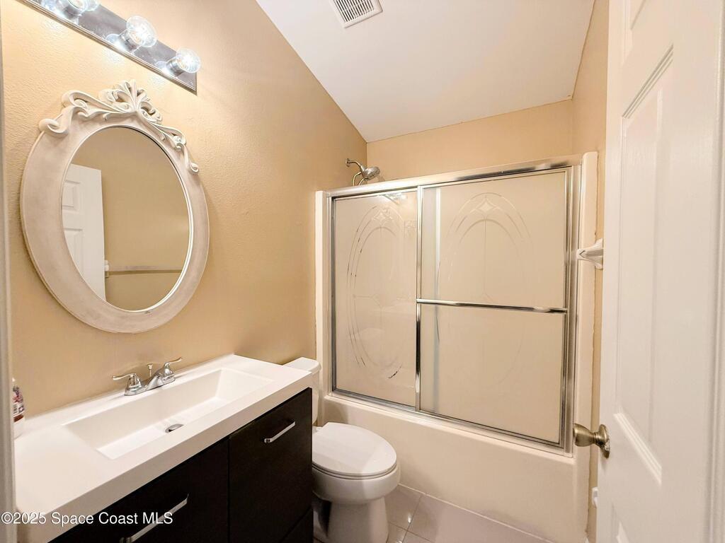 2075 4th Avenue, Vero Beach, FL 32962