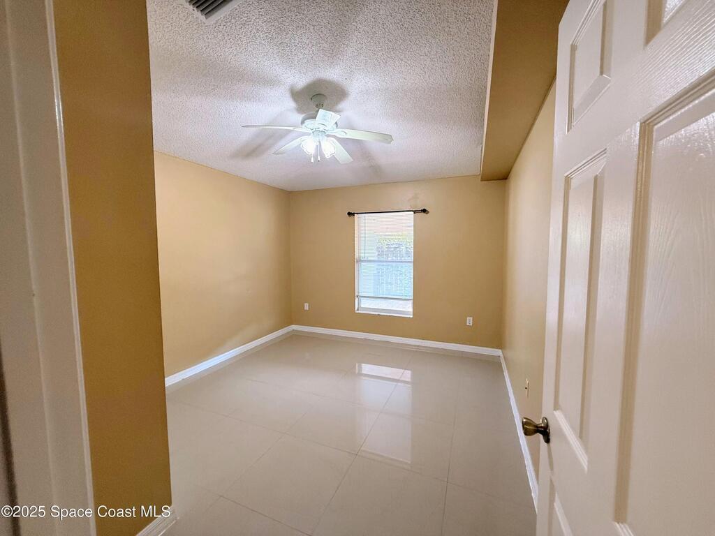 2075 4th Avenue, Vero Beach, FL 32962