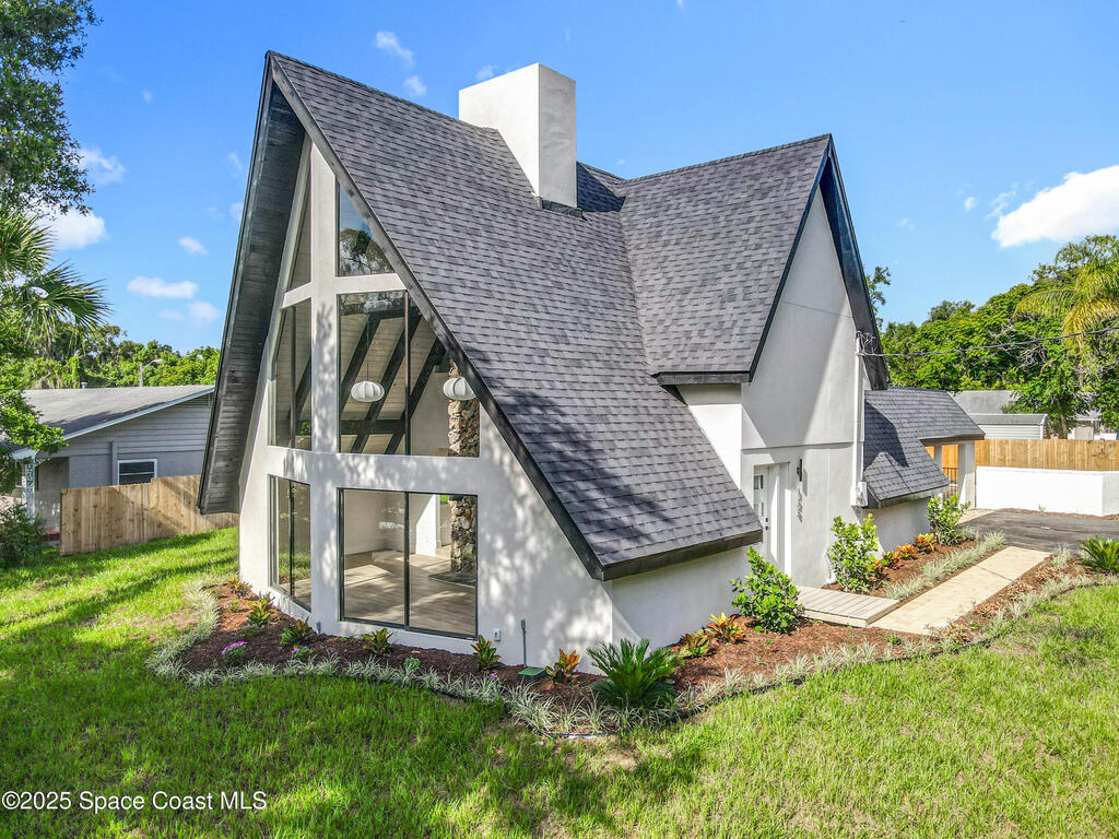 128 S Montgomery Avenue, DeLand, FL 32720
