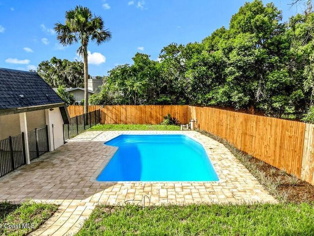 128 S Montgomery Avenue, DeLand, FL 32720