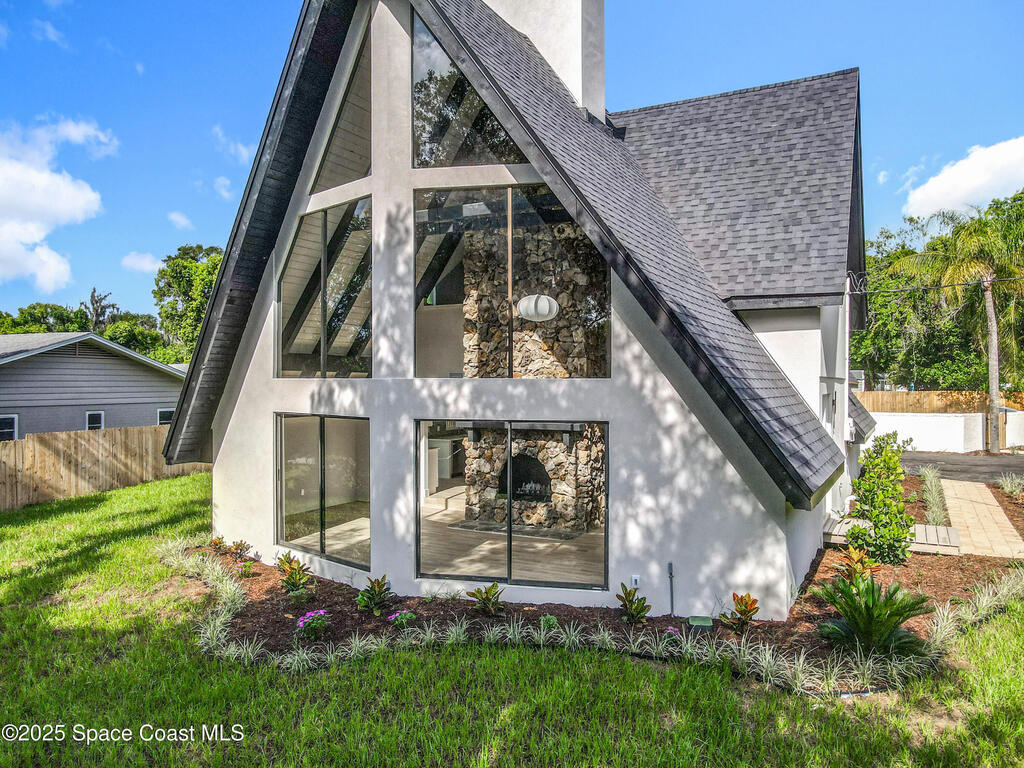 128 S Montgomery Avenue, DeLand, FL 32720