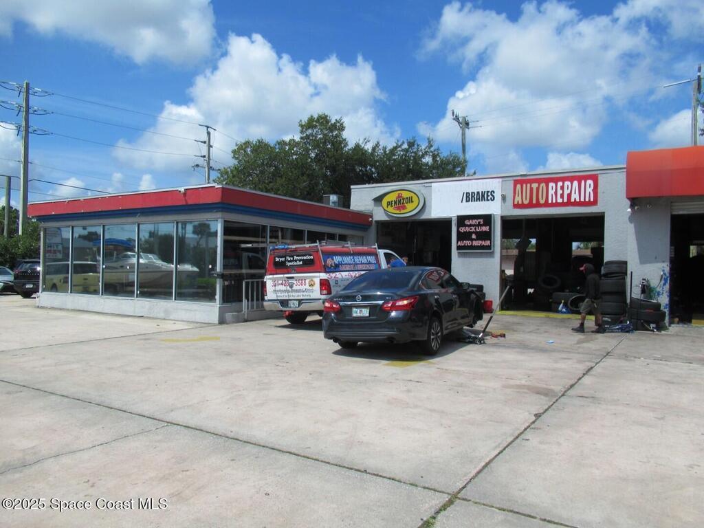 914 N Harbor City Boulevard, Melbourne, FL 32935