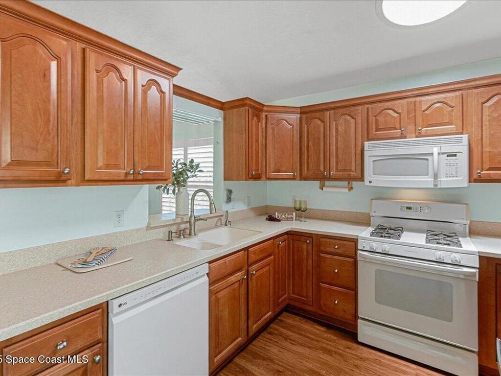 2499 Coral Ridge Circle, Melbourne, FL 32935