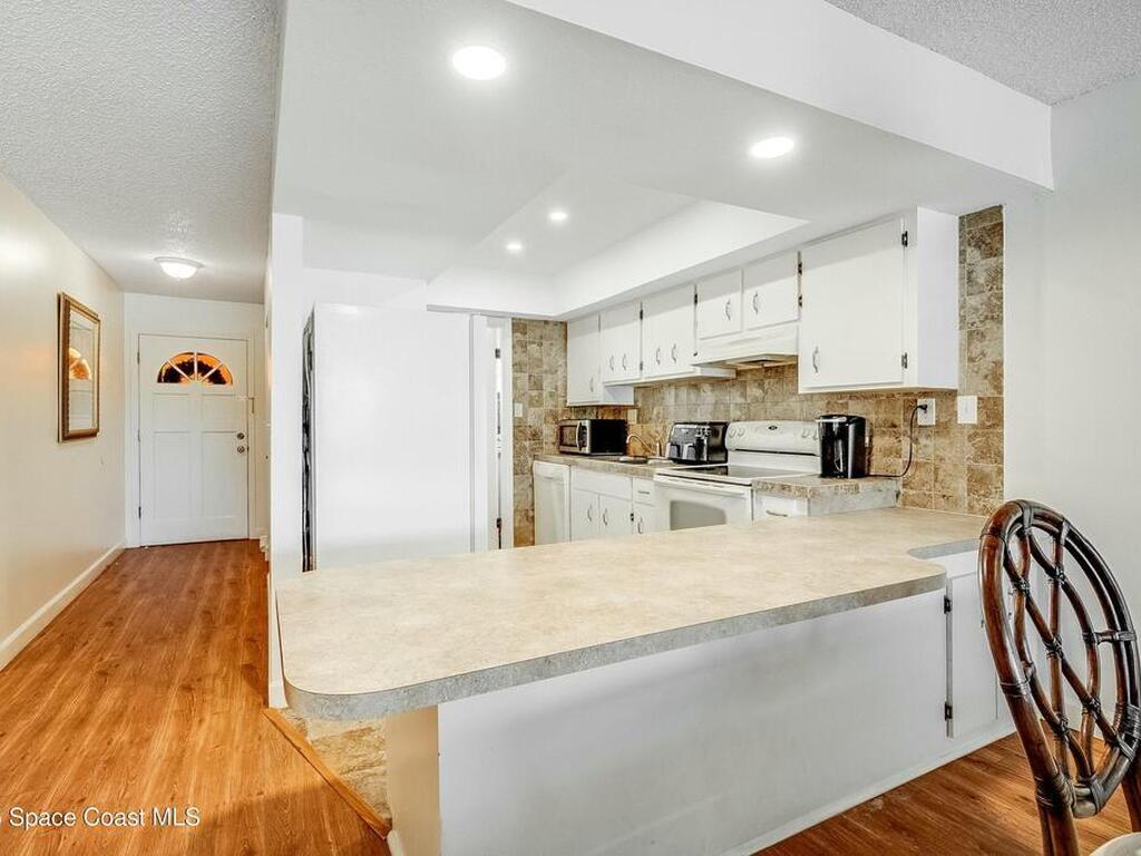2135 N Courtenay Parkway, Merritt Island, FL 32953