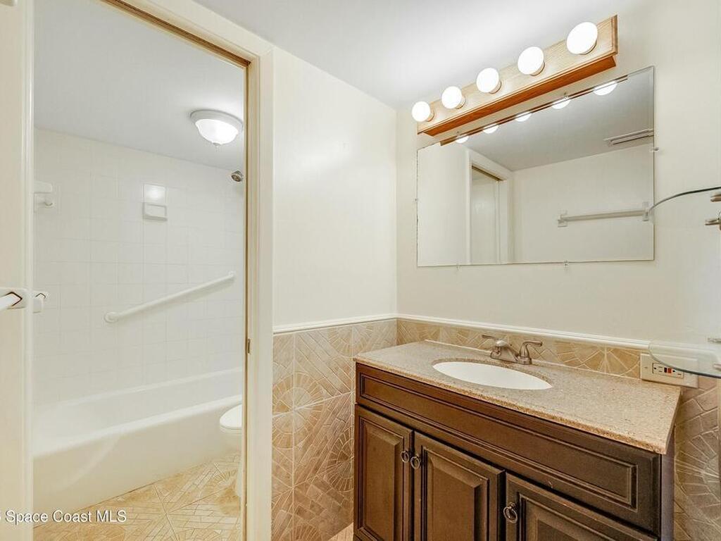 2135 N Courtenay Parkway, Merritt Island, FL 32953