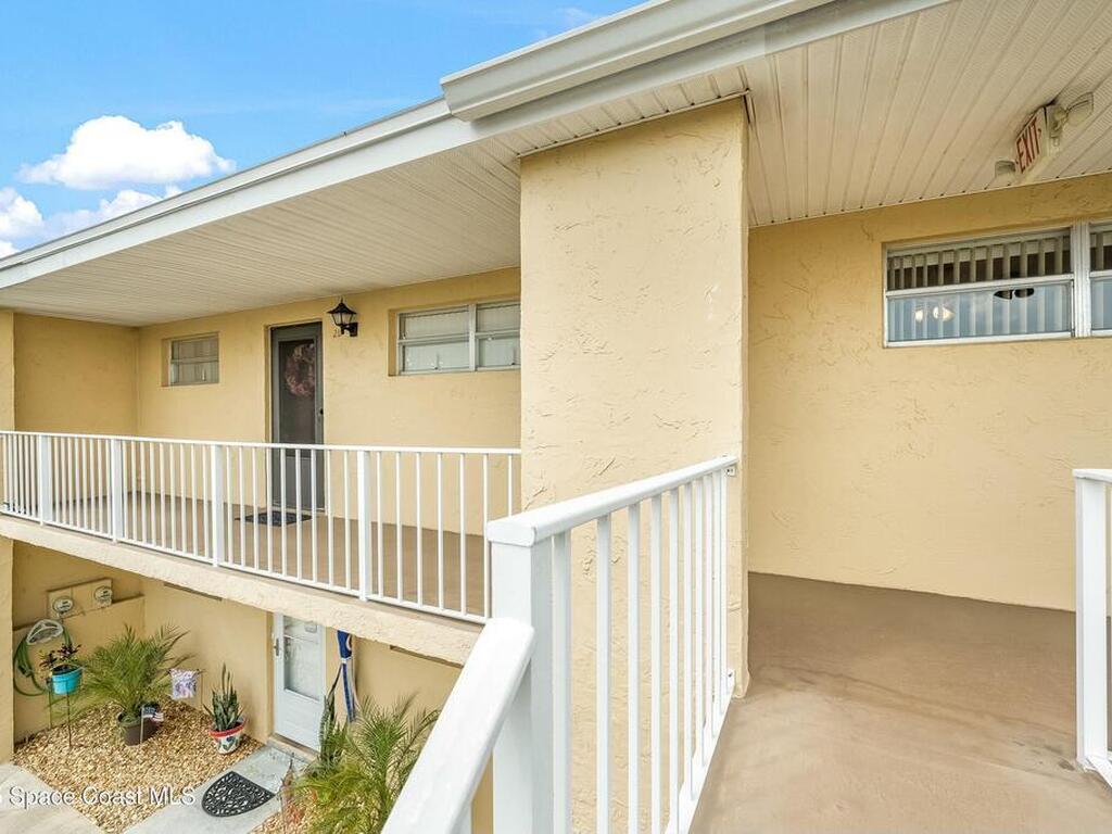 2135 N Courtenay Parkway, Merritt Island, FL 32953