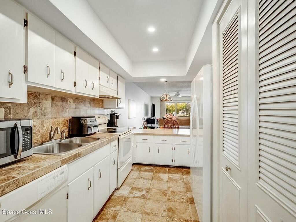2135 N Courtenay Parkway, Merritt Island, FL 32953