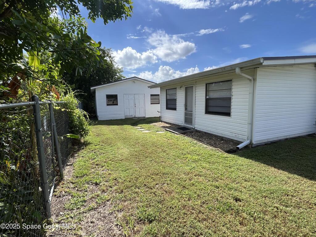 260 Melbourne Avenue, Merritt Island, FL 32953