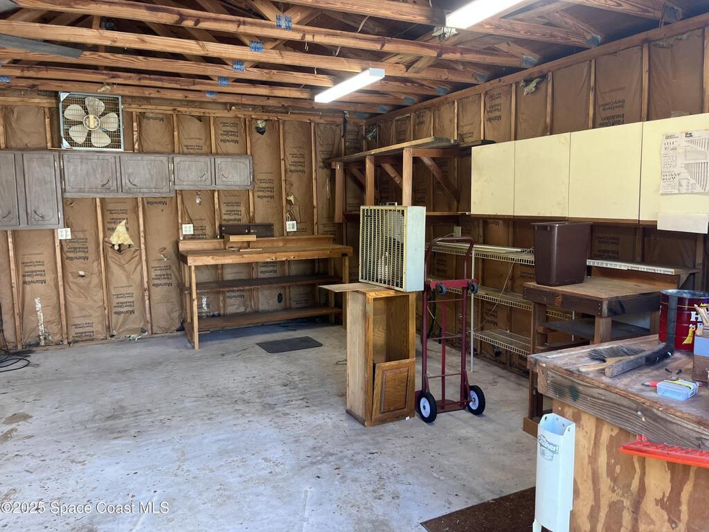 260 Melbourne Avenue, Merritt Island, FL 32953
