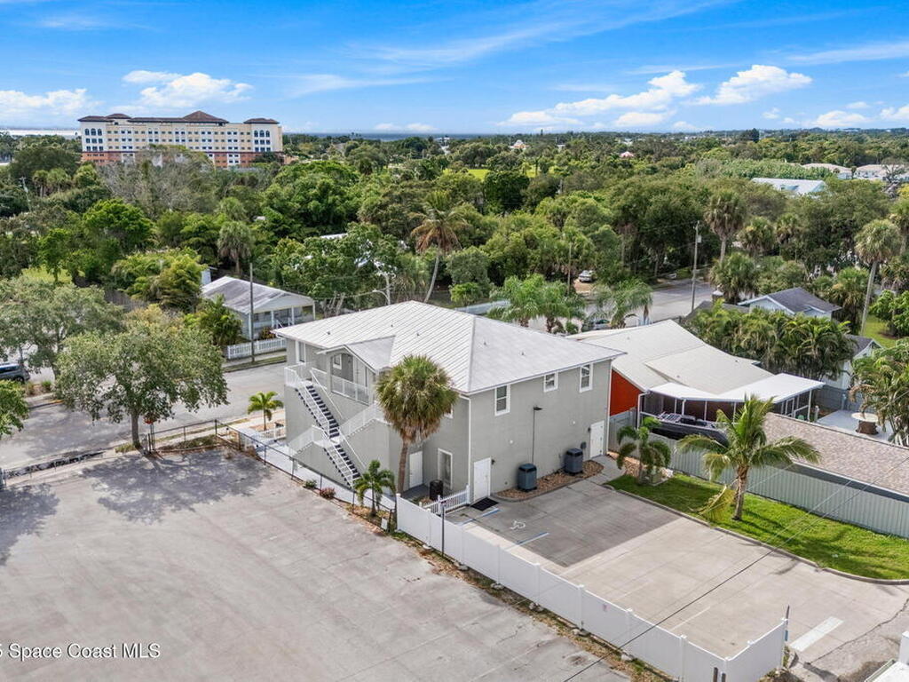 2012 Vernon Place, Melbourne, FL 32901