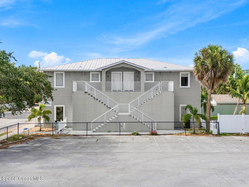 2012 Vernon Place, Melbourne, FL 32901