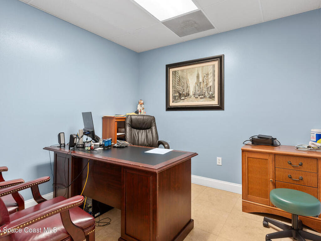 2012 Vernon Place, Melbourne, FL 32901