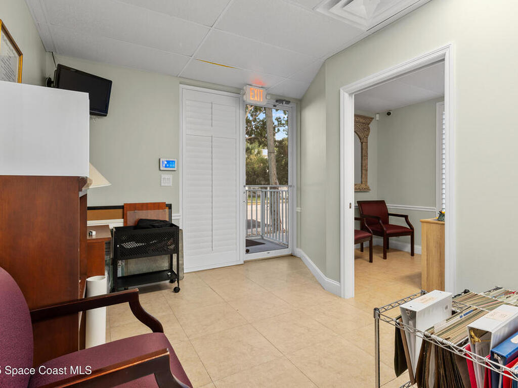 2012 Vernon Place, Melbourne, FL 32901