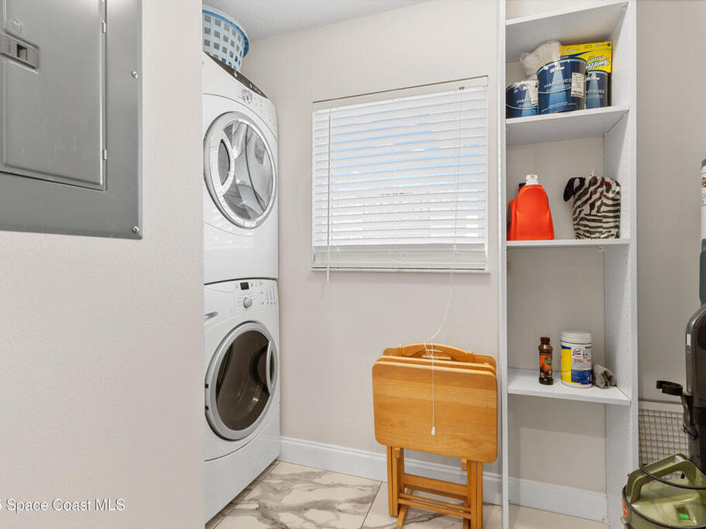 2012 Vernon Place, Melbourne, FL 32901