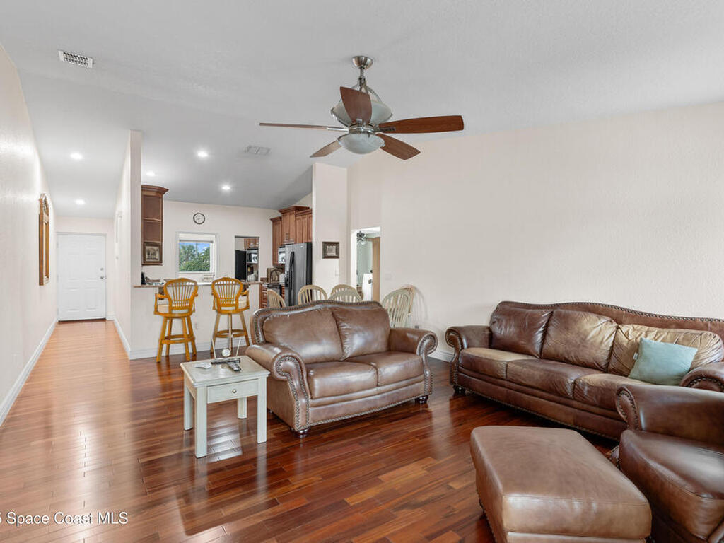 2012 Vernon Place, Melbourne, FL 32901