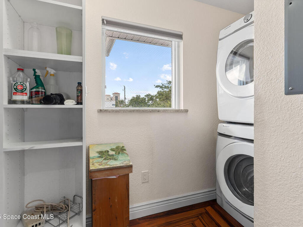 2012 Vernon Place, Melbourne, FL 32901