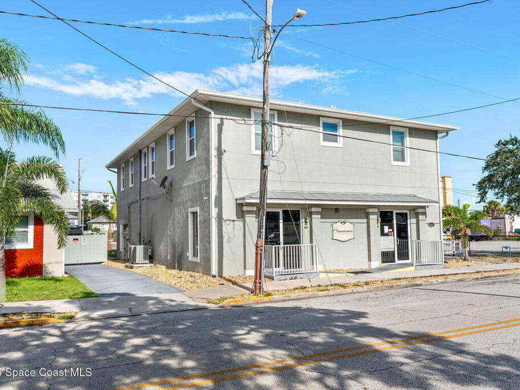 2012 Vernon Place, Melbourne, FL 32901