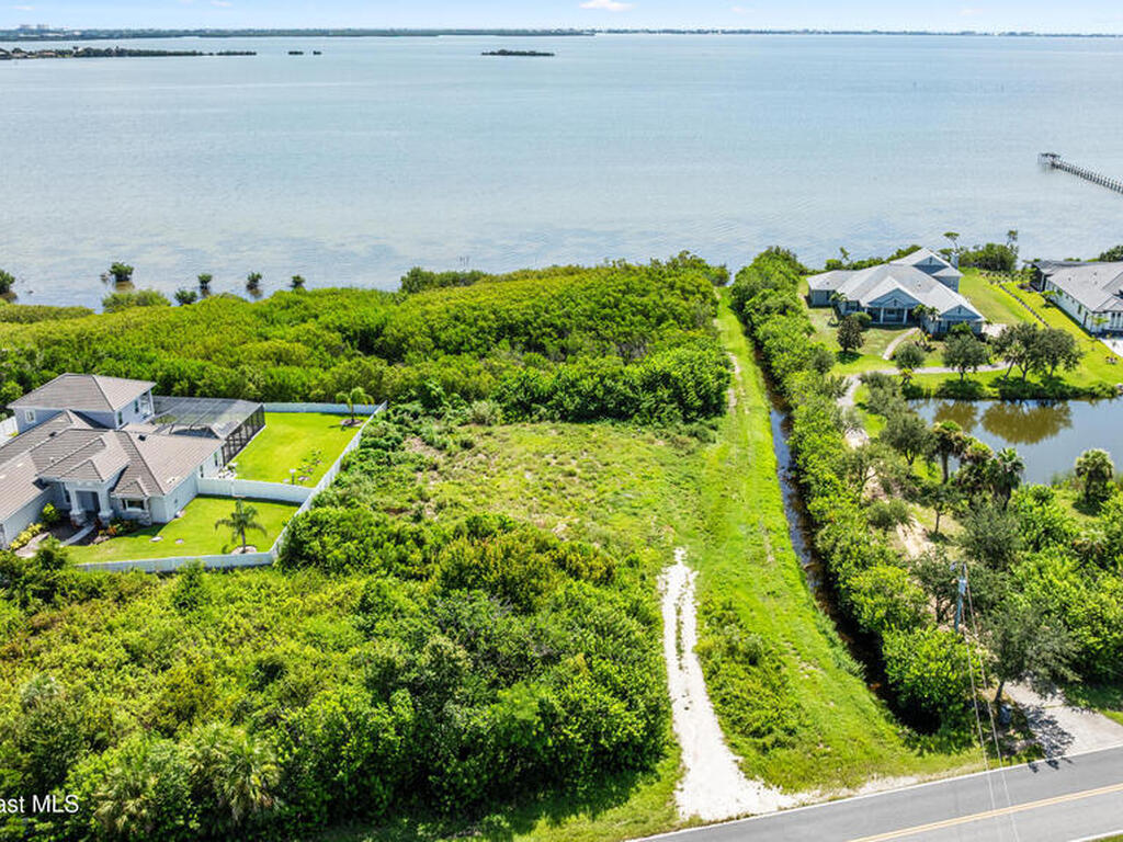 3700 S Courtenay Parkway, Merritt Island, FL 32952