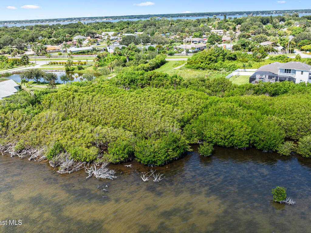 3700 S Courtenay Parkway, Merritt Island, FL 32952