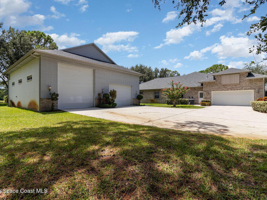 207 Brightwater Drive, Palm Bay, FL 32909