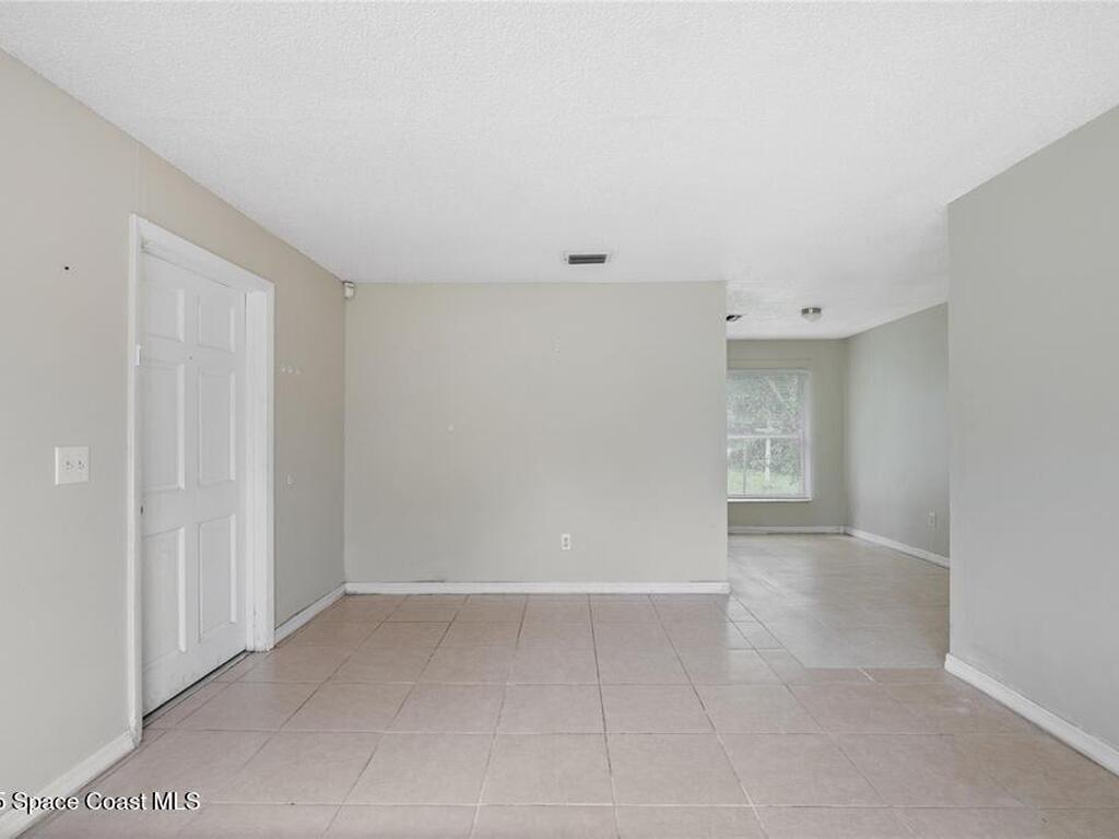 4404 35th Avenue, Vero Beach, FL 32967