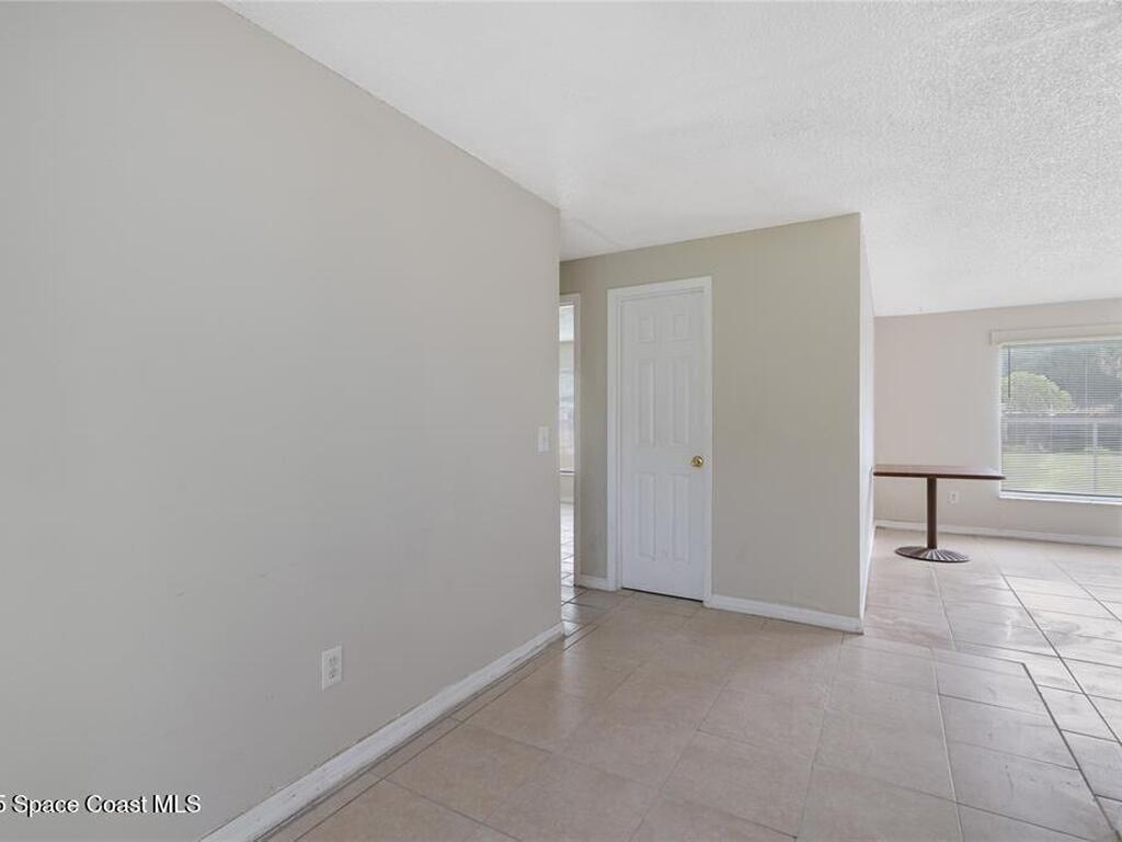 4404 35th Avenue, Vero Beach, FL 32967