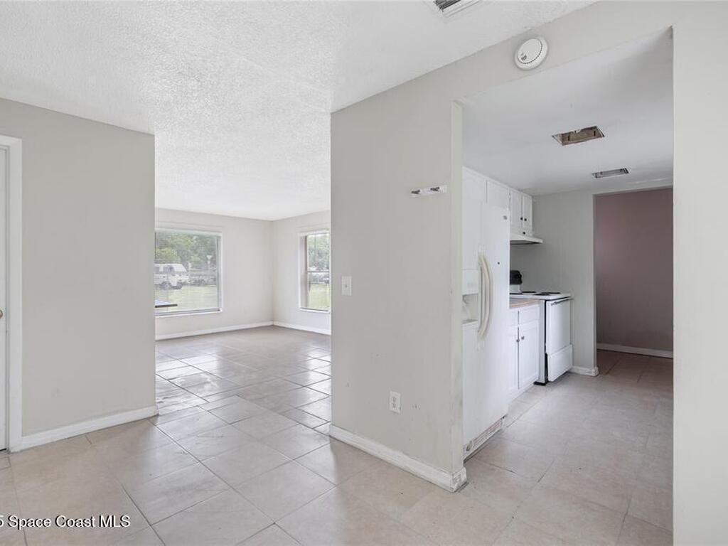 4404 35th Avenue, Vero Beach, FL 32967