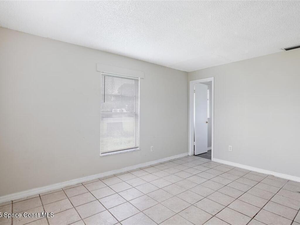4404 35th Avenue, Vero Beach, FL 32967