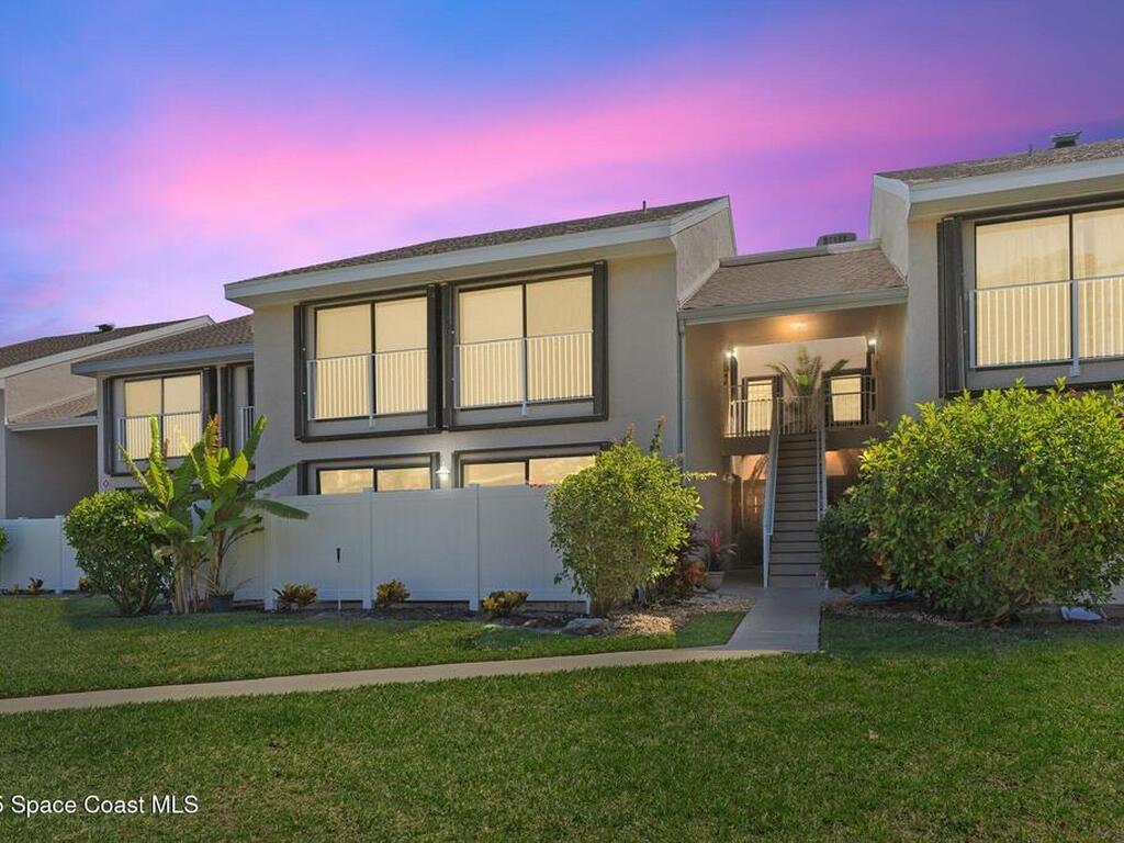 3212 S Lakeview Circle, Fort Pierce, FL 34949