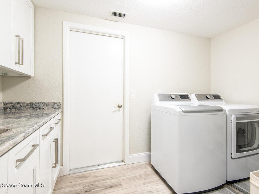 138 Windward Way, Indian Harbour Beach, FL 32937