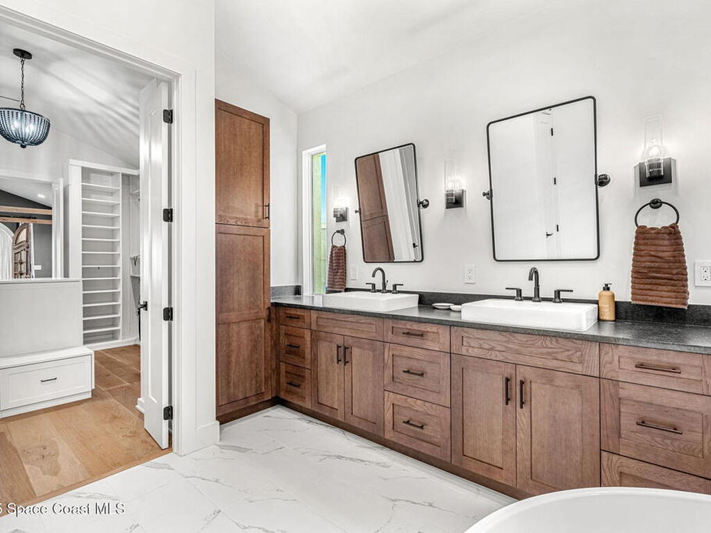 2765 N Highway A1a, Indialantic, FL 32903