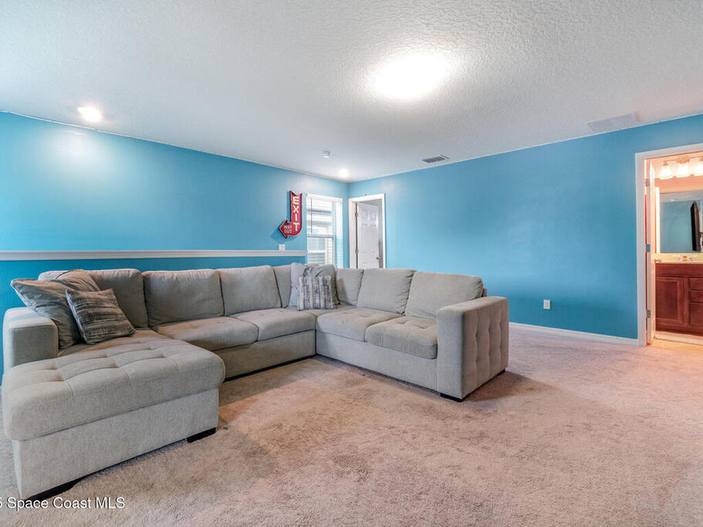 2266 Bluebird Place, St. Cloud, FL 34771