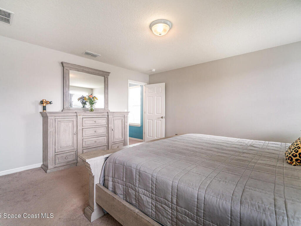 2266 Bluebird Place, St. Cloud, FL 34771