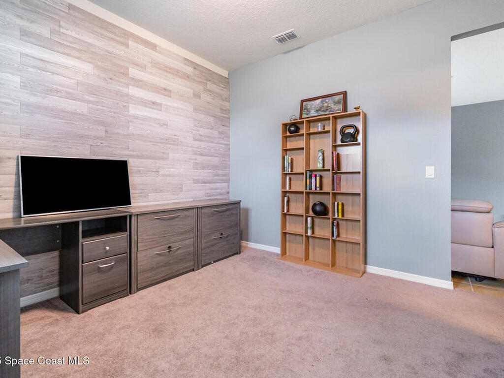 2266 Bluebird Place, St. Cloud, FL 34771