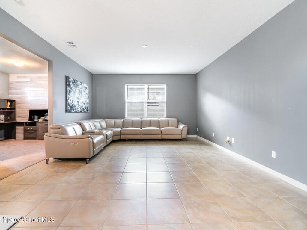 2266 Bluebird Place, St. Cloud, FL 34771