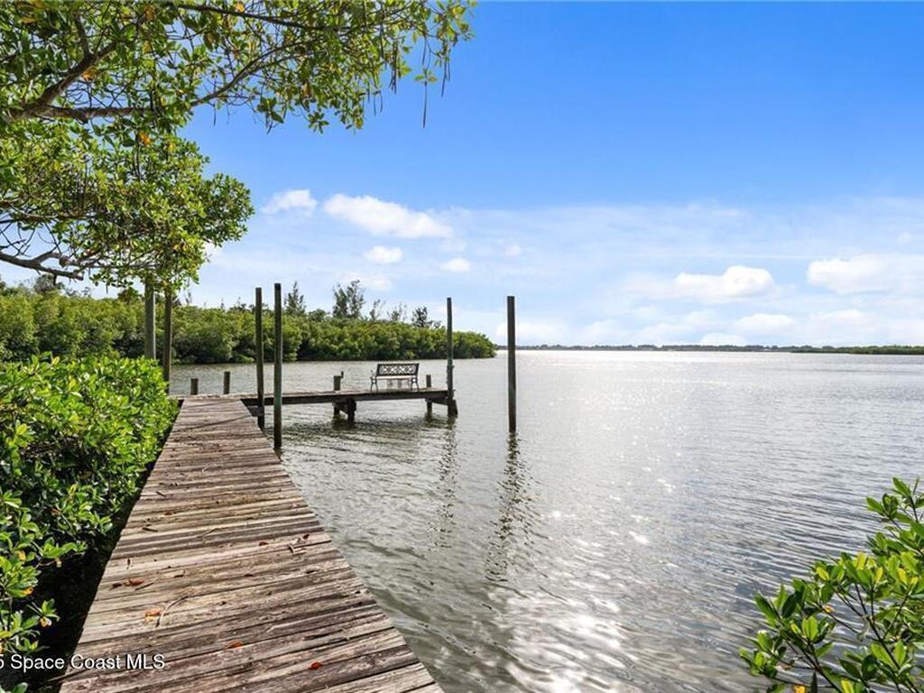 395 Live Oak Drive, Vero Beach, FL 32963