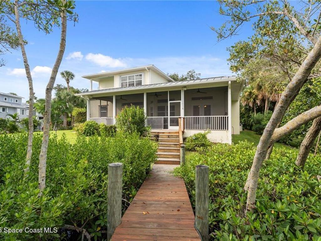 395 Live Oak Drive, Vero Beach, FL 32963
