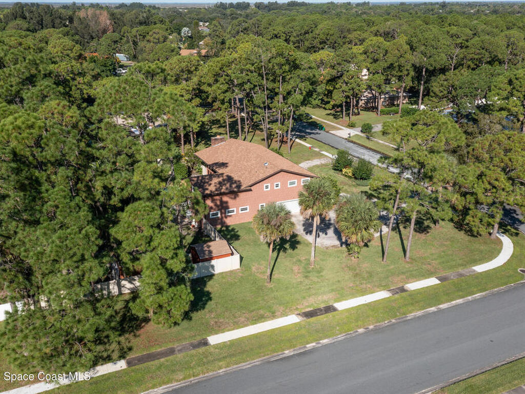 8001 Sugar Pine Drive, Melbourne, FL 32904