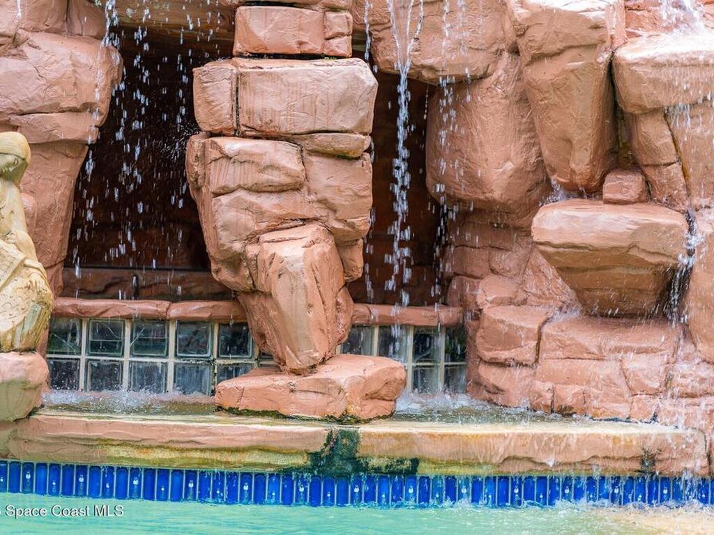 2195 S Courtenay Parkway, Merritt Island, FL 32952