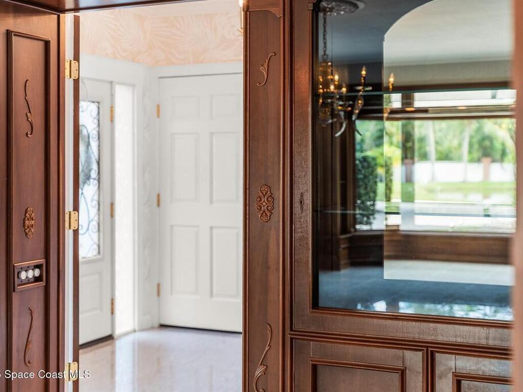 2195 S Courtenay Parkway, Merritt Island, FL 32952