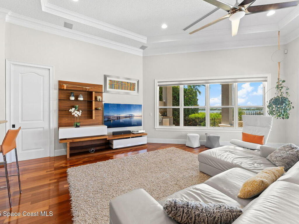 327 Lansing Island Drive, Indian Harbour Beach, FL 32937