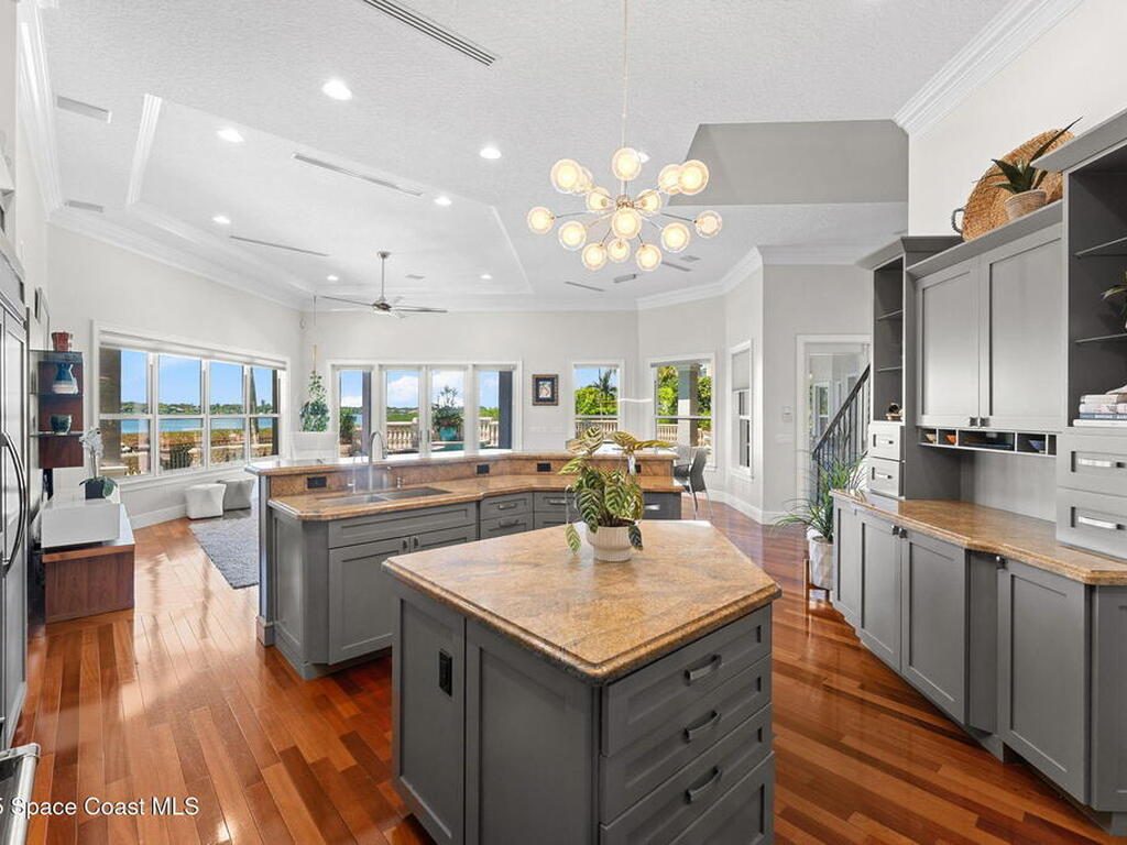 327 Lansing Island Drive, Indian Harbour Beach, FL 32937